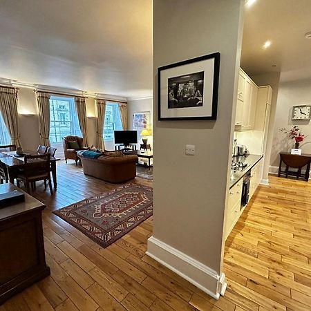 Parliament Sq Apartment Единбург Екстериор снимка