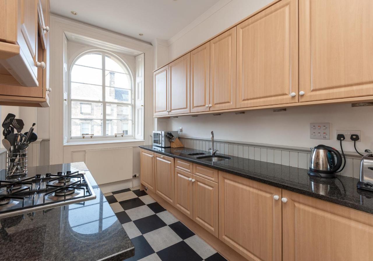Parliament Sq Apartment Единбург Екстериор снимка