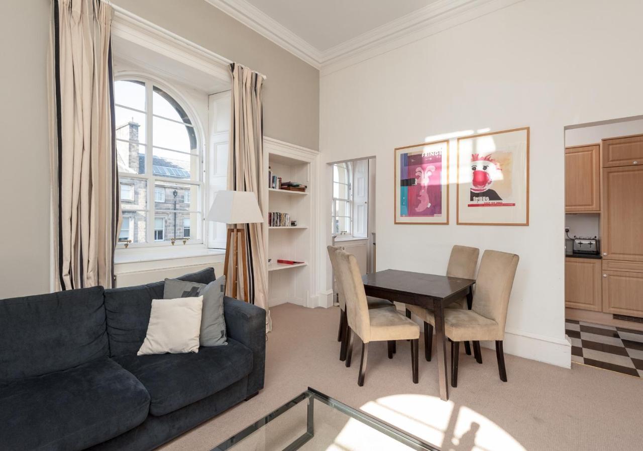 Parliament Sq Apartment Единбург Екстериор снимка