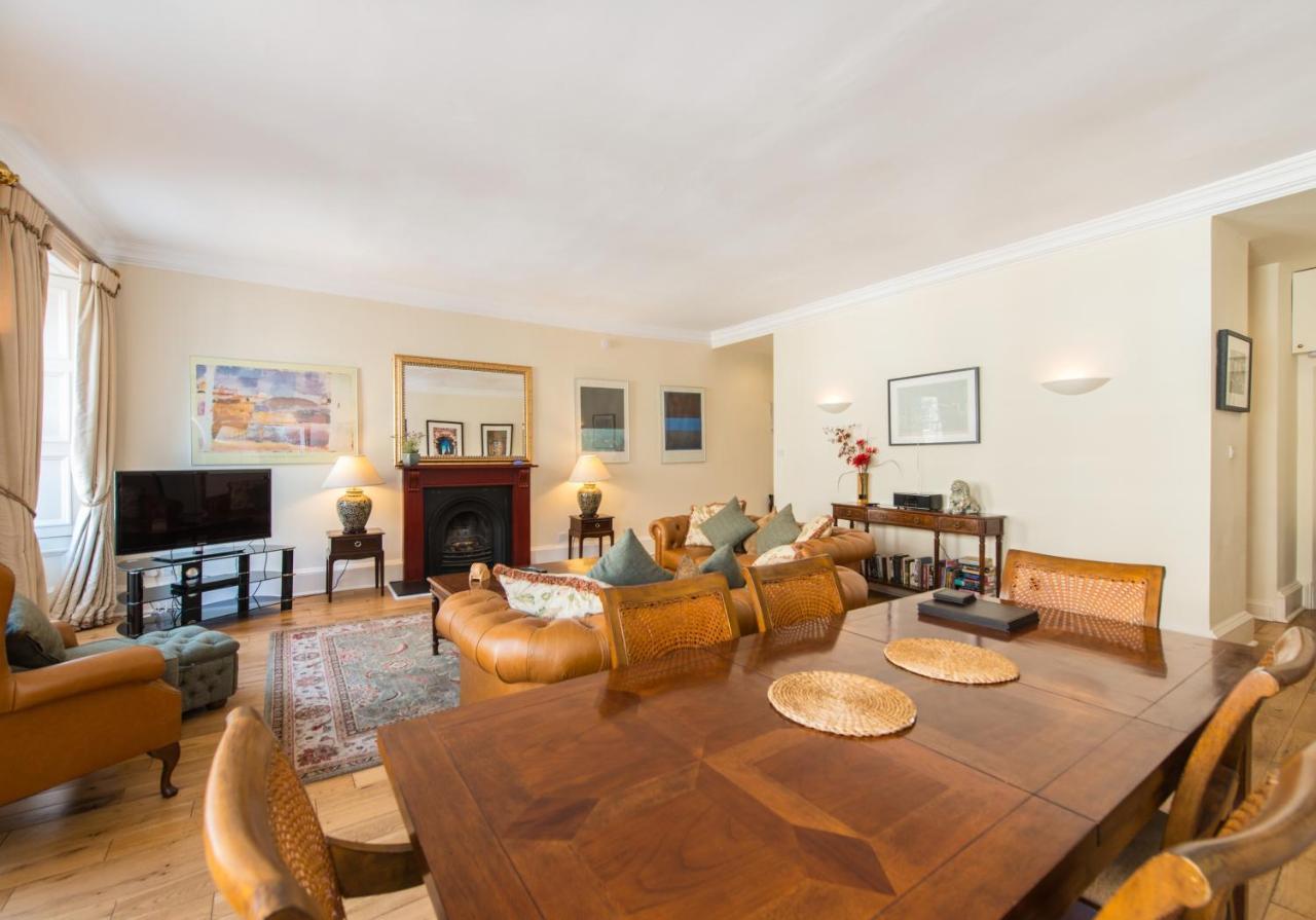 Parliament Sq Apartment Единбург Екстериор снимка
