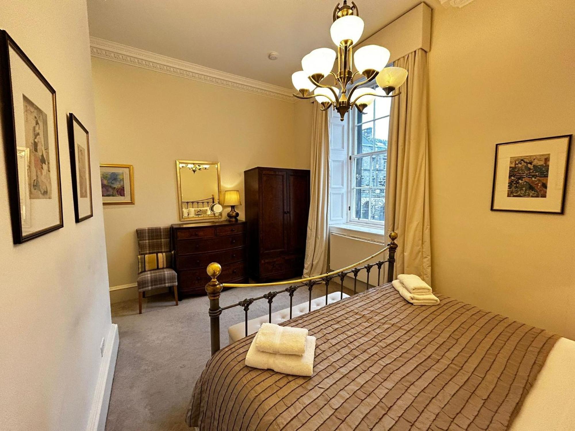 Parliament Sq Apartment Единбург Екстериор снимка